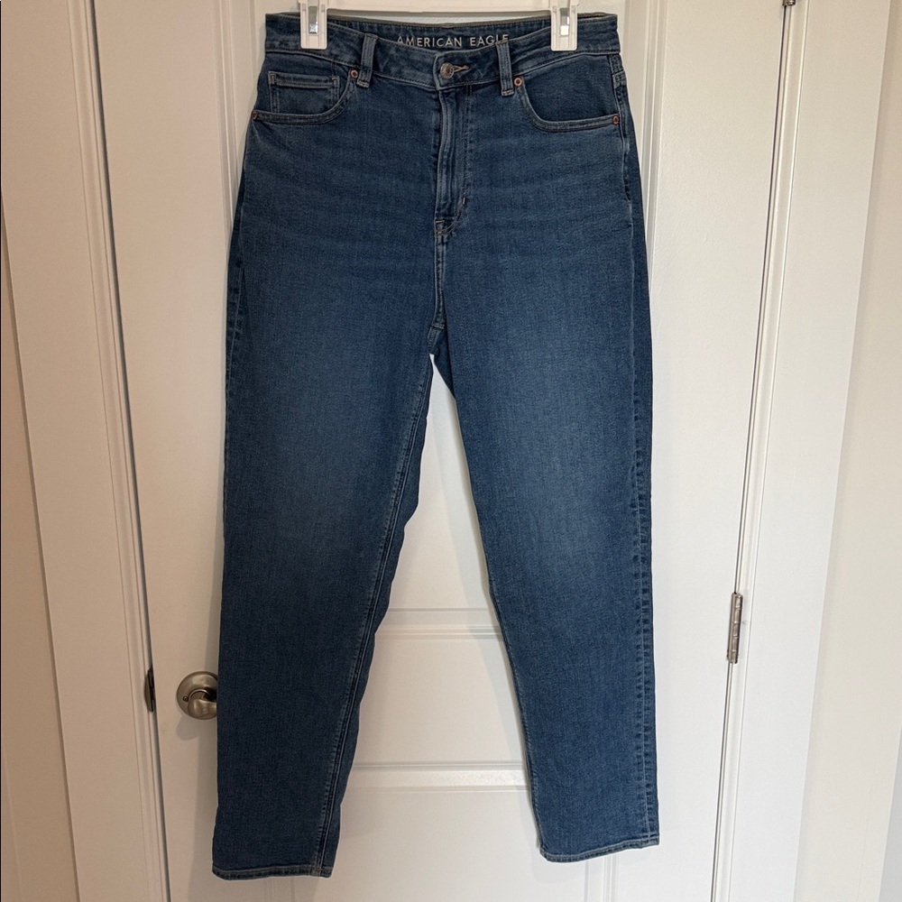 American Eagle Outfitters Light Blue mom Jeans